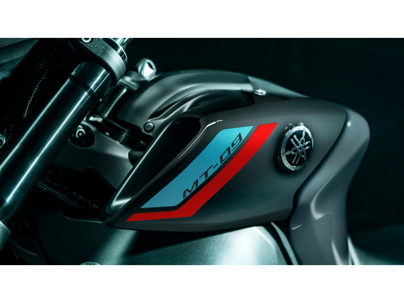 YAMAHA MT-09