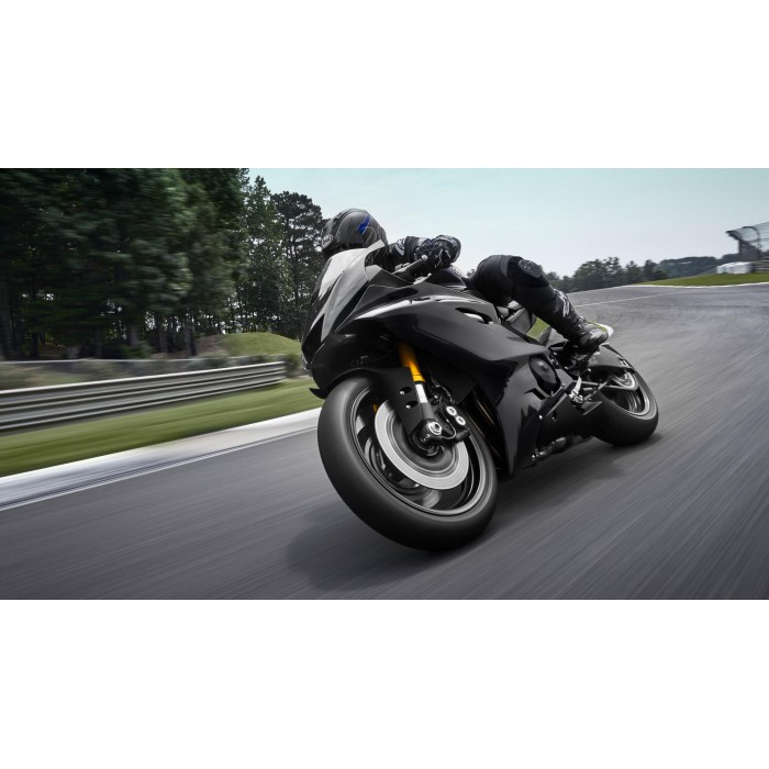 R6 RACE