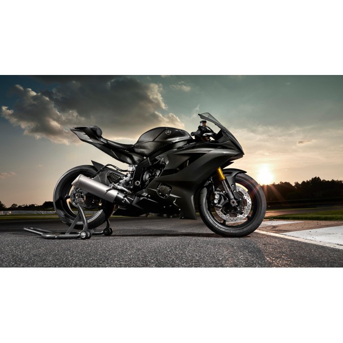 R6 RACE