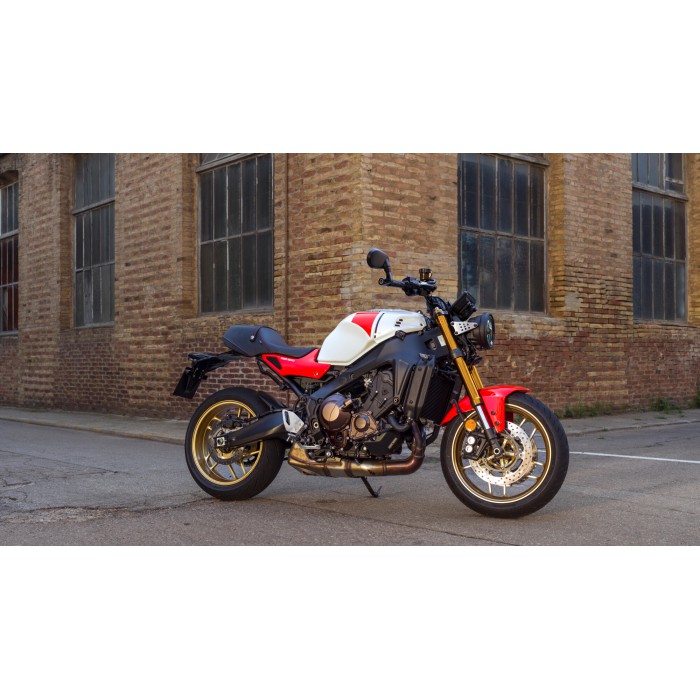 XSR900