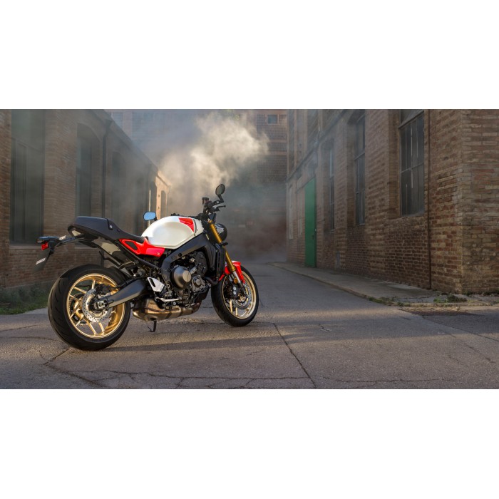 XSR900