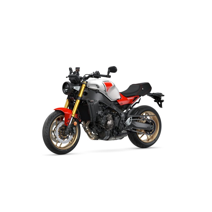XSR900