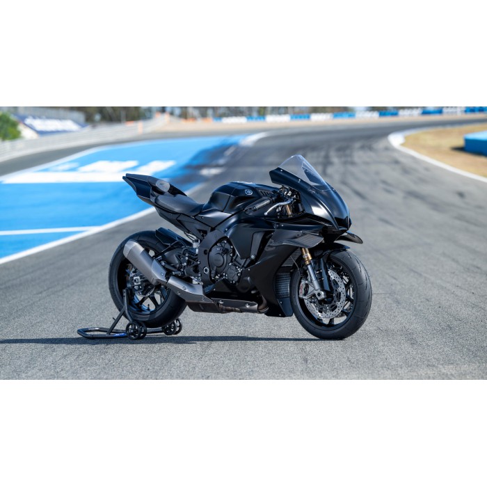 R1 RACE