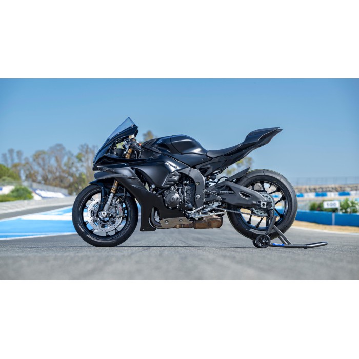 R1 RACE