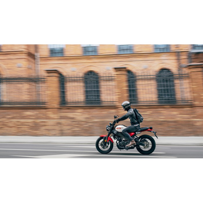 XSR125