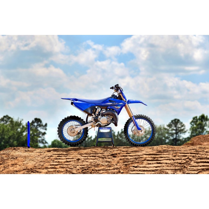 YZ85
