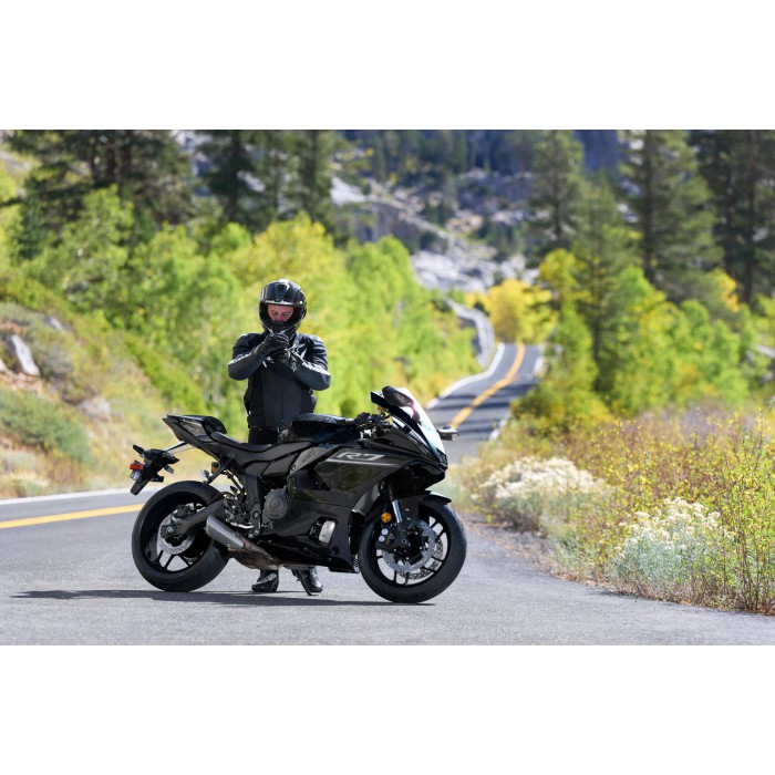 R7