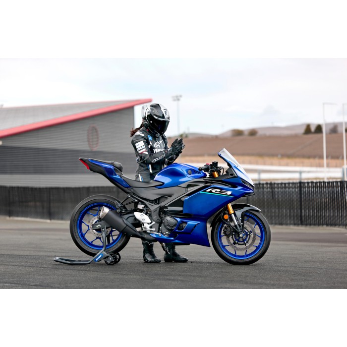 R3