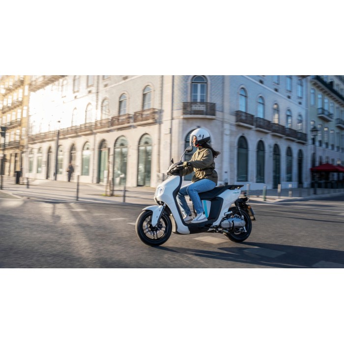 YAMAHA NEO'S