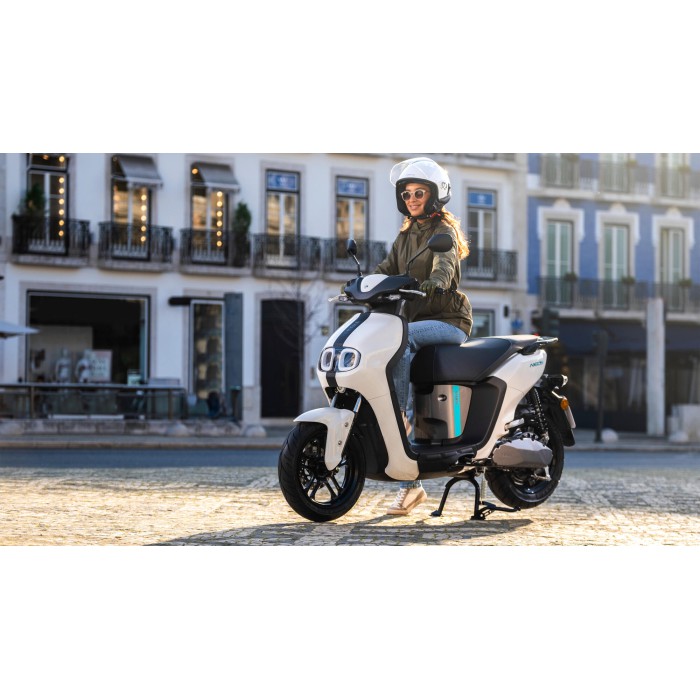 YAMAHA NEO'S