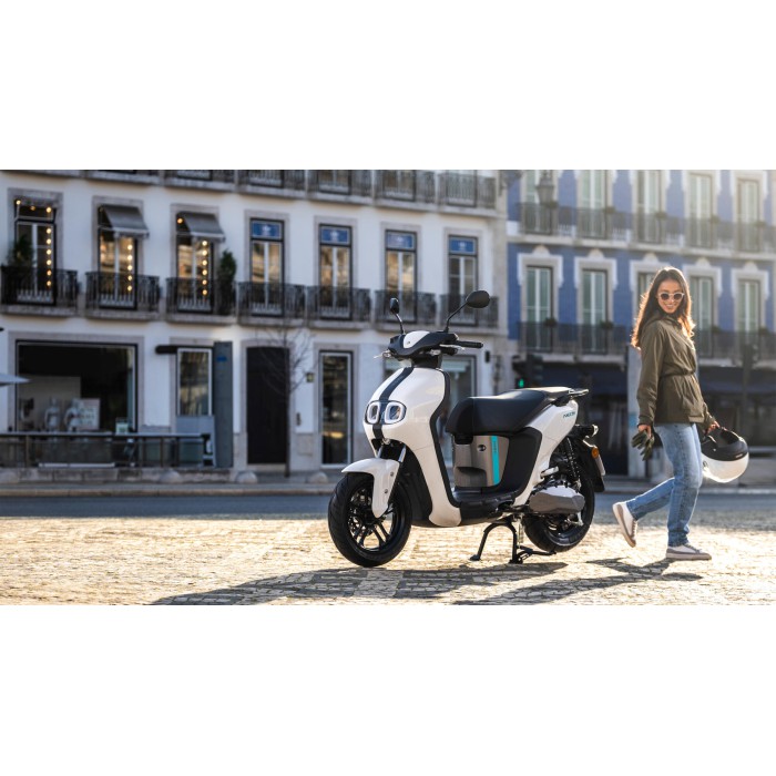 YAMAHA NEO'S