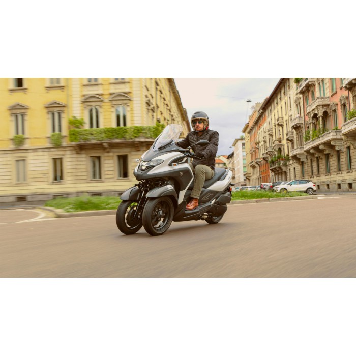YAMAHA TRICITY 300
