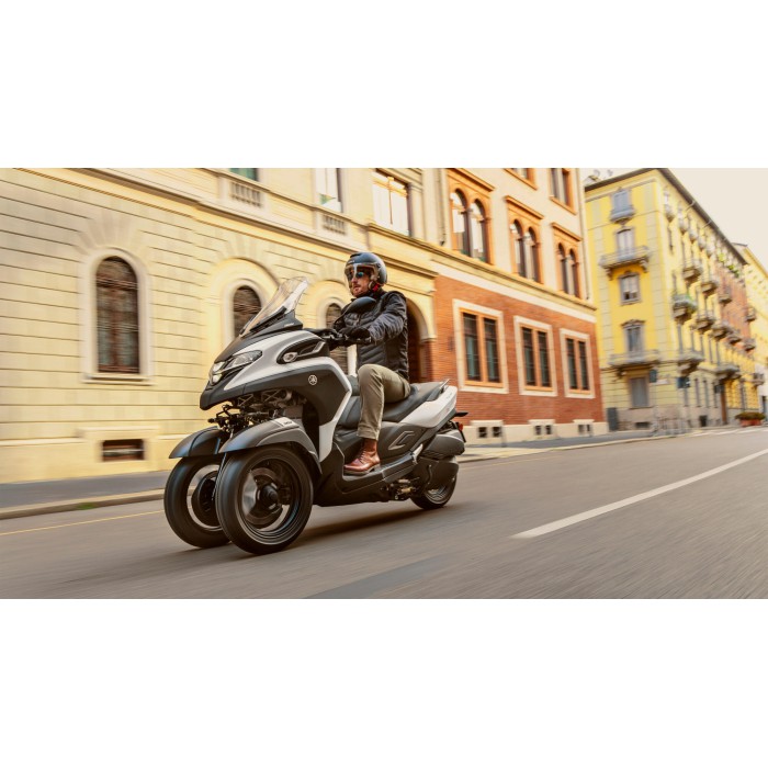 YAMAHA TRICITY 300