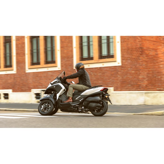 YAMAHA TRICITY 300