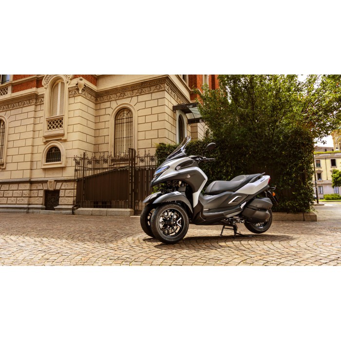 YAMAHA TRICITY 300