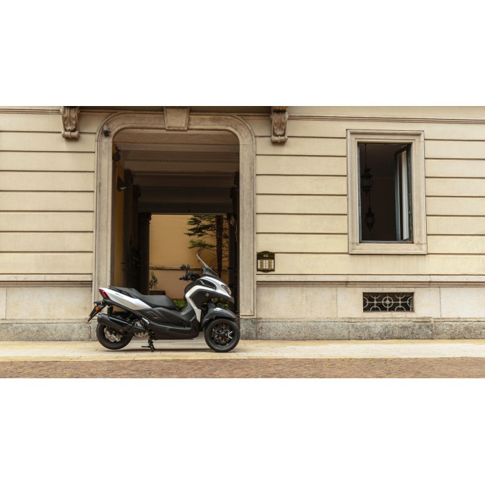 YAMAHA TRICITY 300