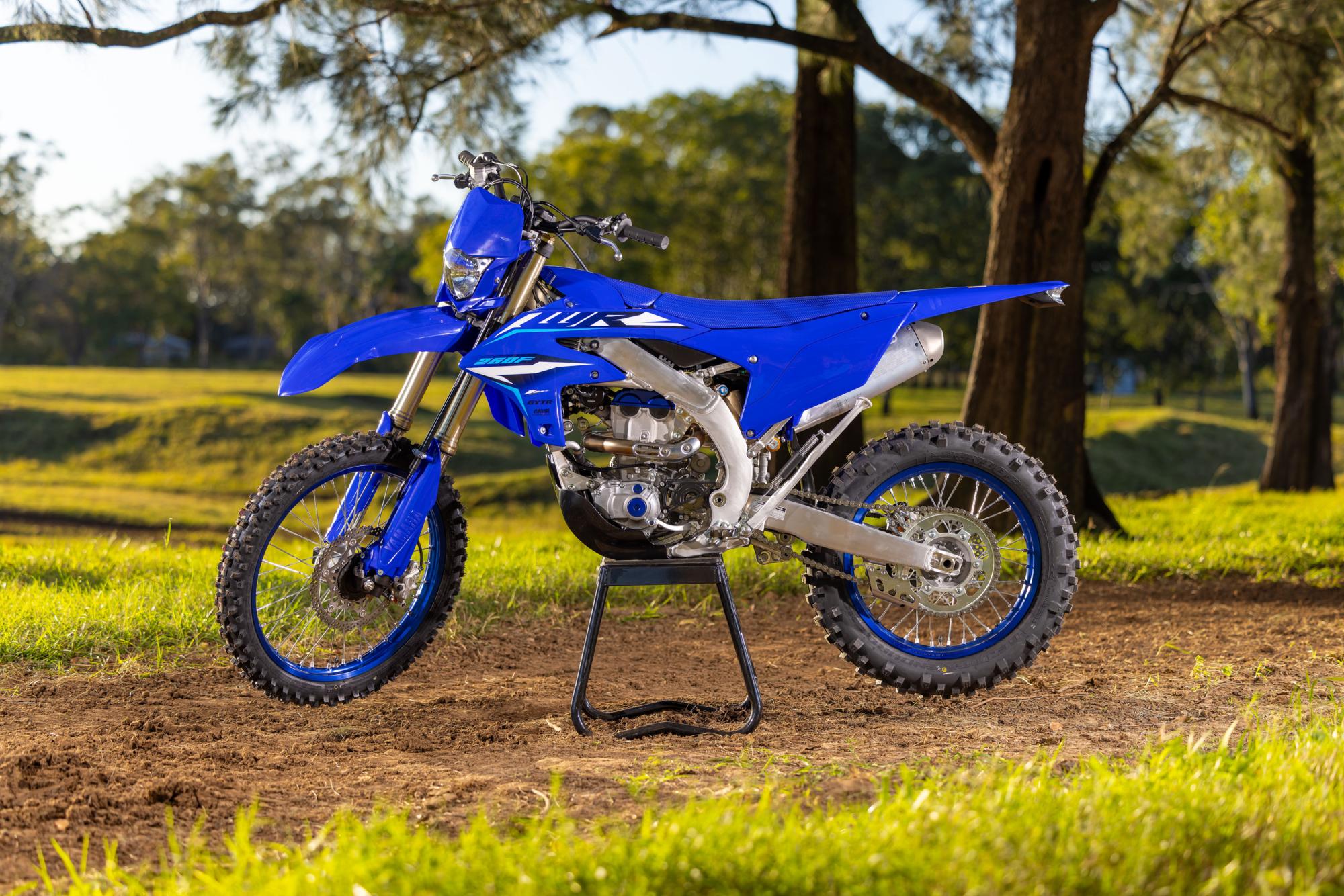 Оптимізована двобічна балкова рама в стилі YZ250F