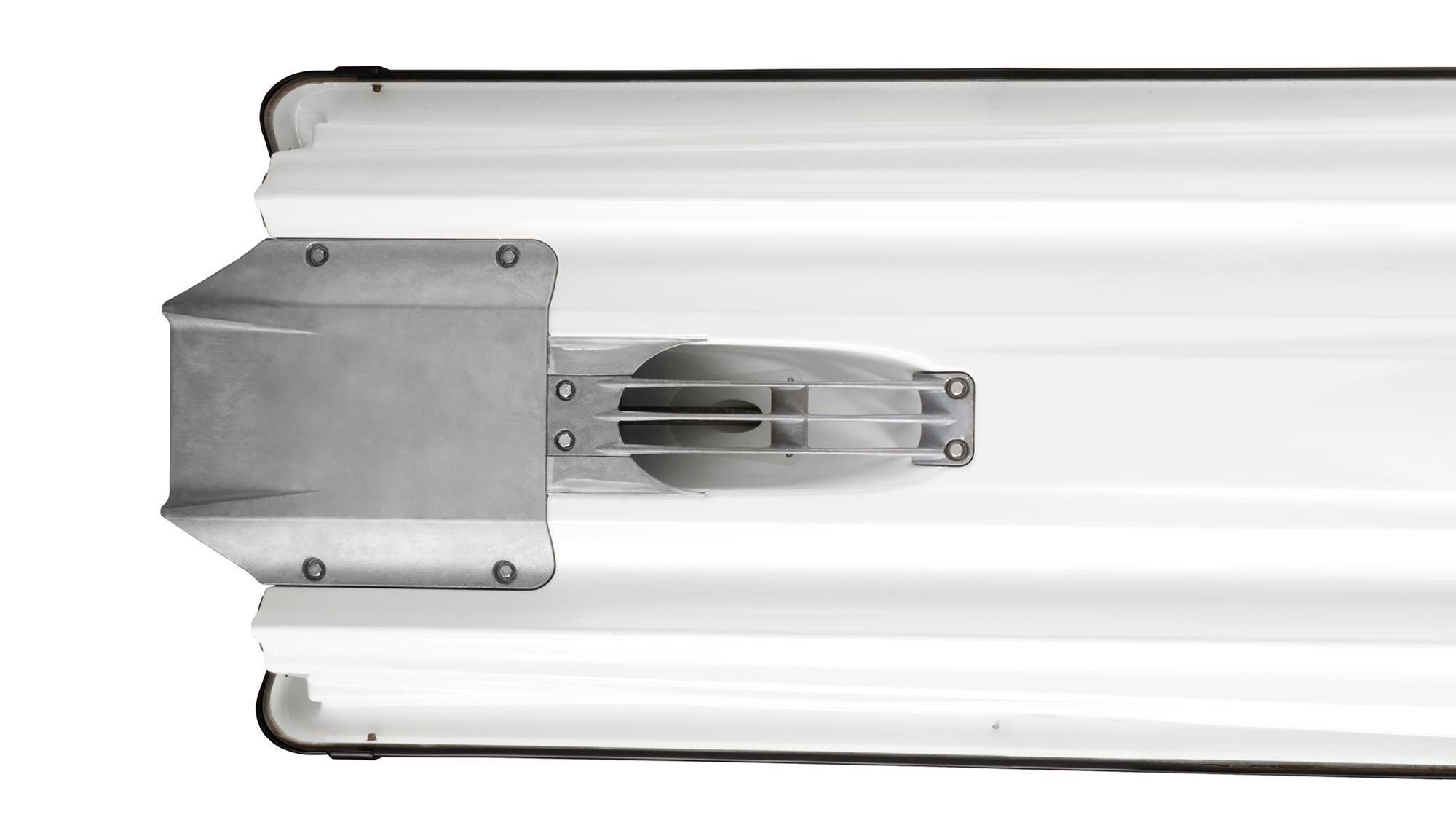 Wide foot tray and re-boarding grip